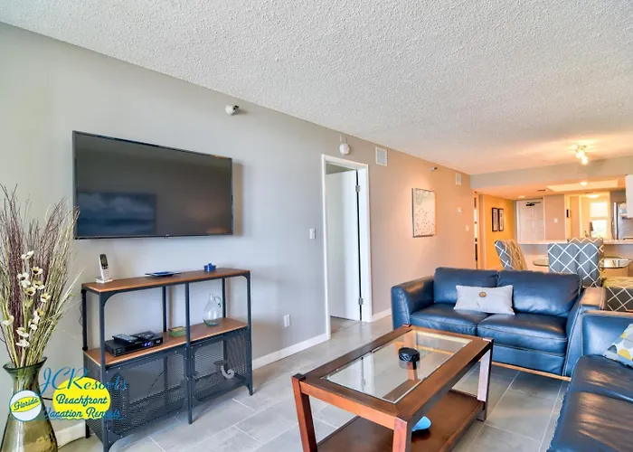 Hamilton House 202 Apartment *