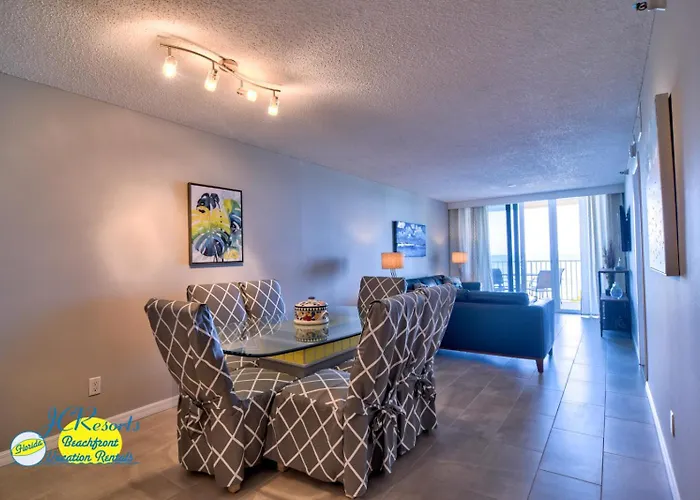 Hamilton House 202 Apartment
